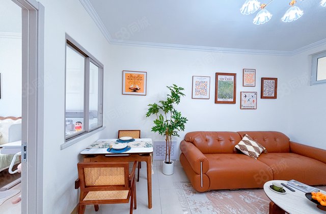 香江北  精装修 水岸新城  三楼  送家具家电 新城邦