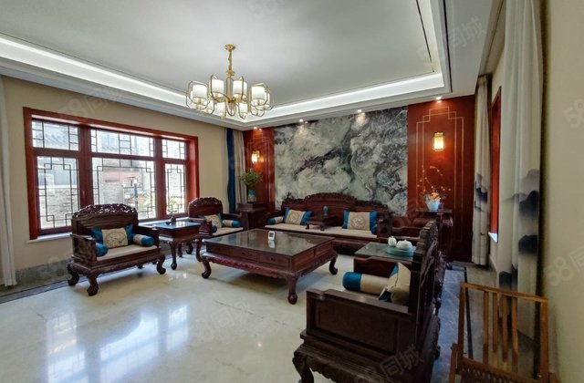 急售 古楼别墅 豪装 带电梯 地上三层 带前后院