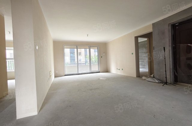 中南珑悦4室2厅141㎡133万二手房图片