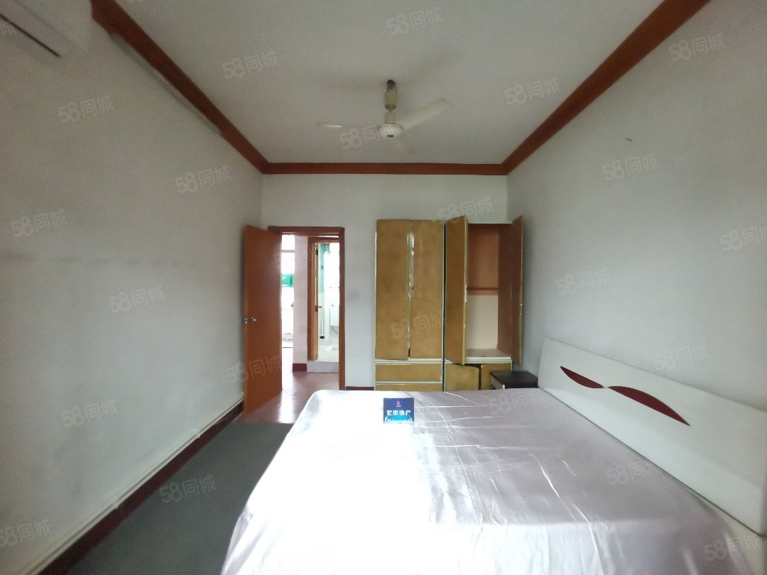 虹美新村3室1厅1卫55㎡南北14.8万