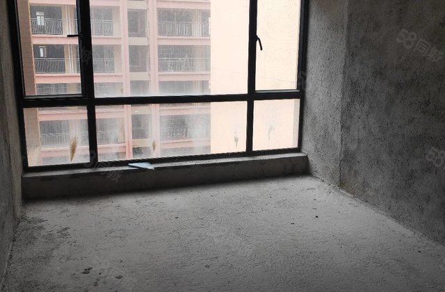 中华文苑4室2厅135㎡63.8万二手房图片