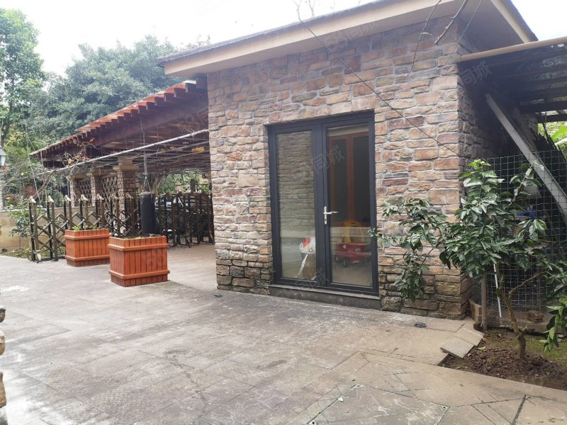 保利小泉别墅7室3厅5卫360㎡南北1099万