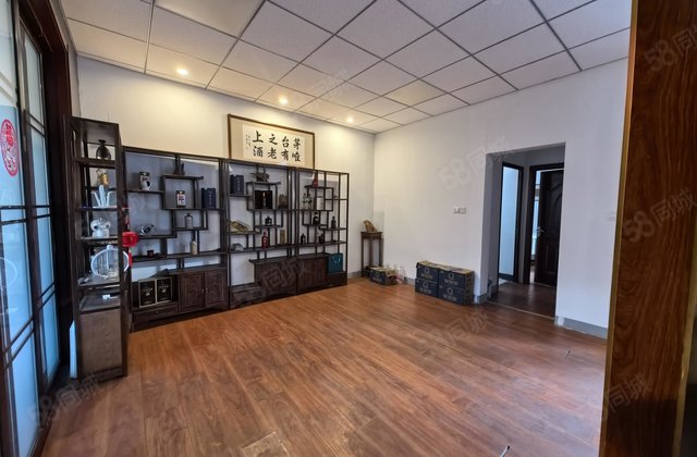 南北通透 4室3厅 满二 简单装修 居家自住 保养好