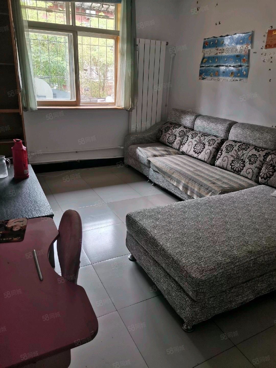 機(jī)場(chǎng)路南樓2室1廳1衛(wèi)51㎡南44萬(wàn)