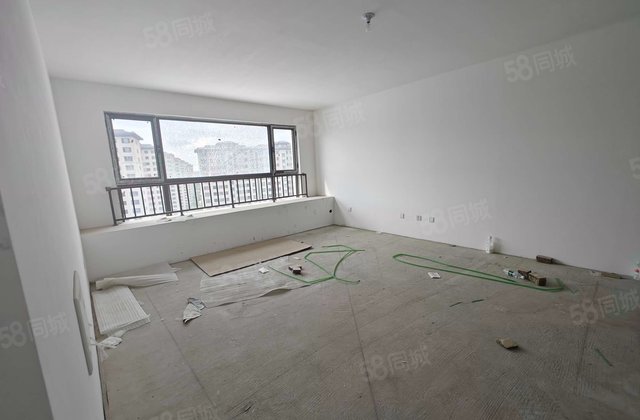 中南璞樾府3室3厅139.06㎡126万二手房图片