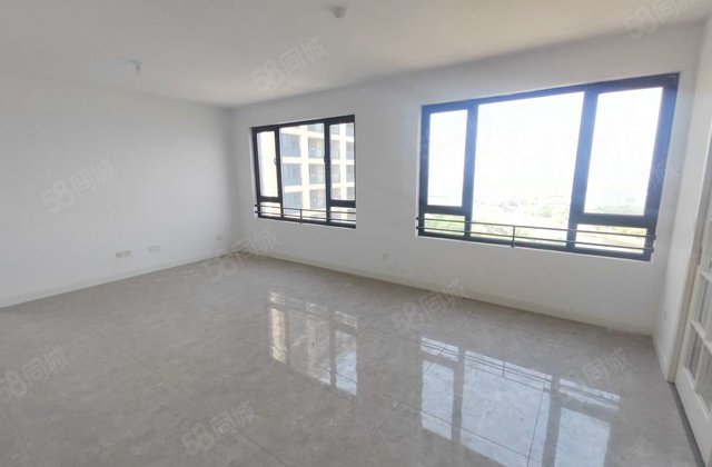 4室2厅 145平 百合新城锦兰园 精装修 房东急置换 诚意