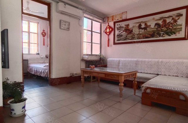 看房随时 近医院 高楼层采光充足 商圈成熟 诚意出送地下室