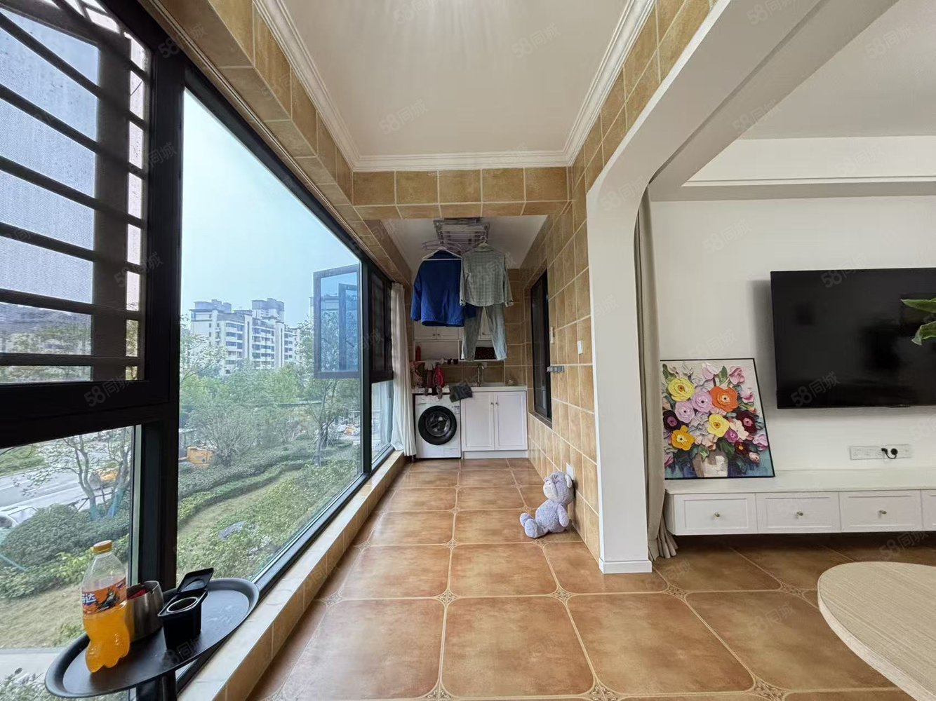 邦泰国宾府3室2厅1卫107㎡南北77万