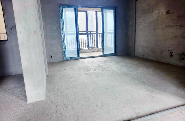 润和滨江广场4室2厅132㎡120万二手房图片