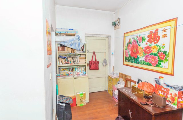 省建材局宿舍3室1厅84㎡36万二手房图片