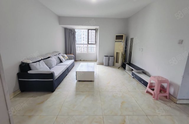 房东急售 10萬入住 三室两厅免大税 刚需客户阿卡五期