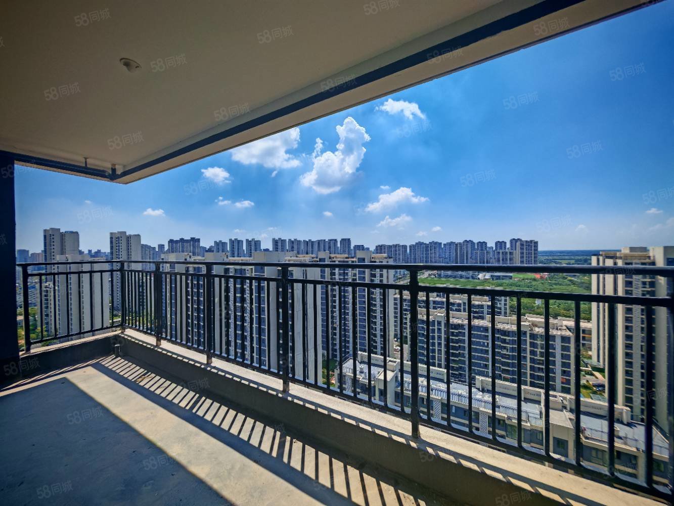 碧桂园都荟星辰3室2厅1卫108㎡南北54.8万