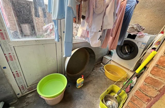 聊城市国棉厂家属院3室1厅1卫带院子