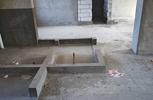 龙山首府3室2厅110㎡55万二手房图片