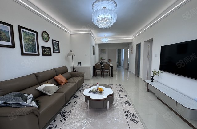 急新城邦，万豪昌庭香格里小镇，电梯三室，带家具双语实验价可谈