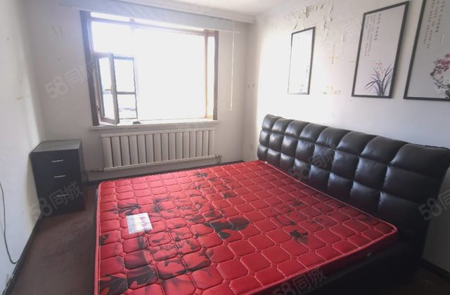 和龙小区1室1厅40㎡24万二手房图片