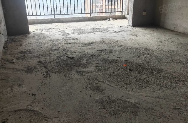 创新科技大厦3室2厅137.61㎡46.8万二手房图片