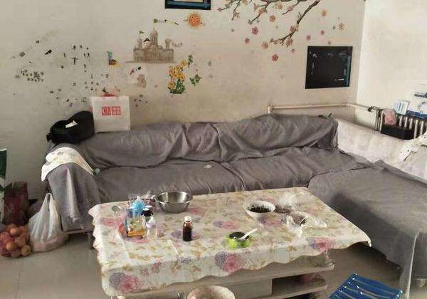 急售金城小区中层       城市  附近