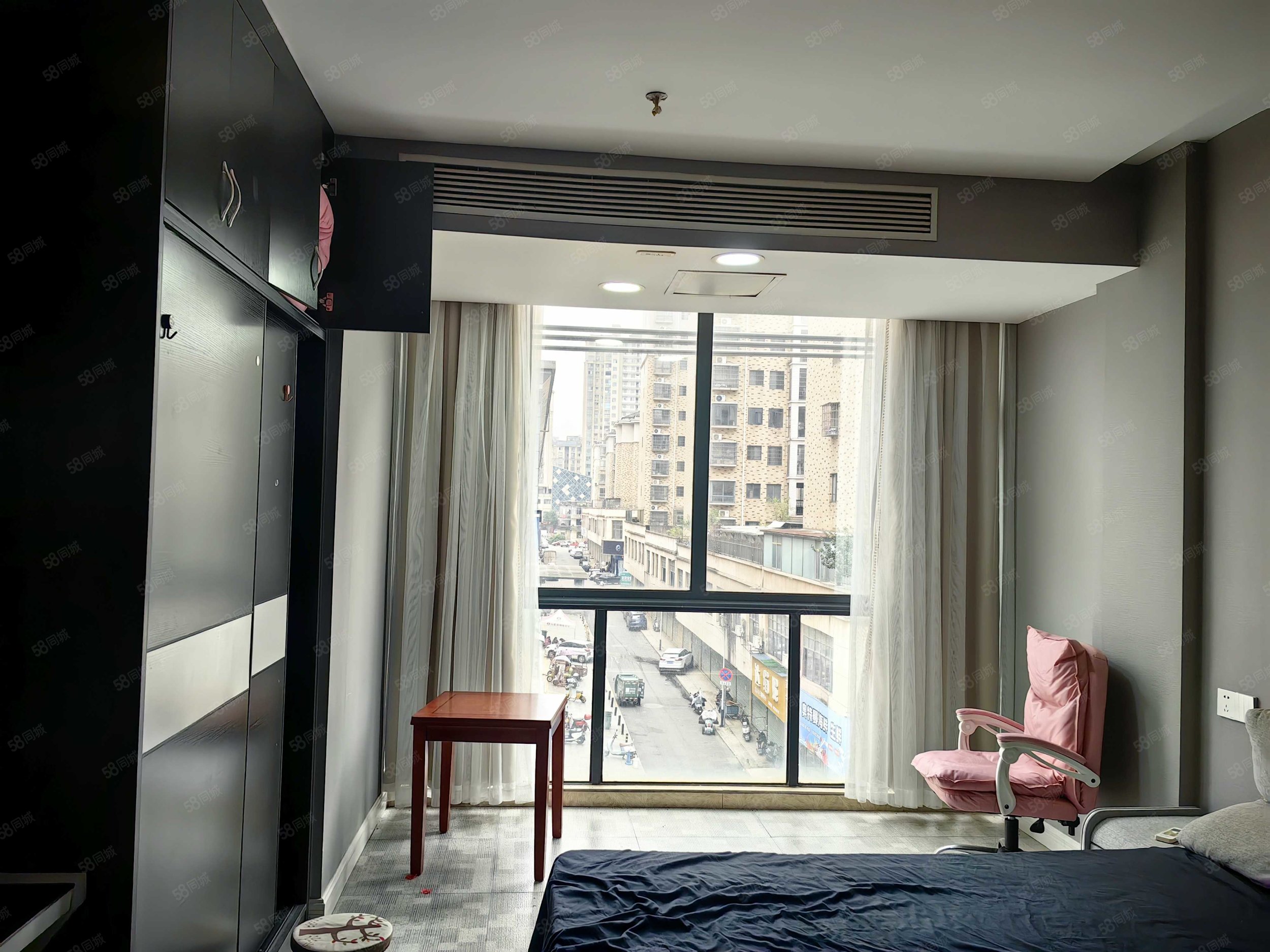 世纪花城1室1厅1卫52㎡北26万