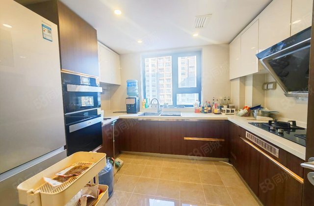 万科繁荣里3室2厅116.17㎡130万二手房图片