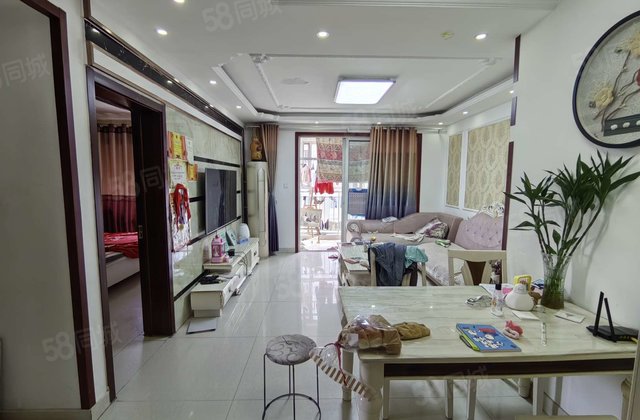 站前街附近，西湖馨苑3室2厅带储藏室，免大税