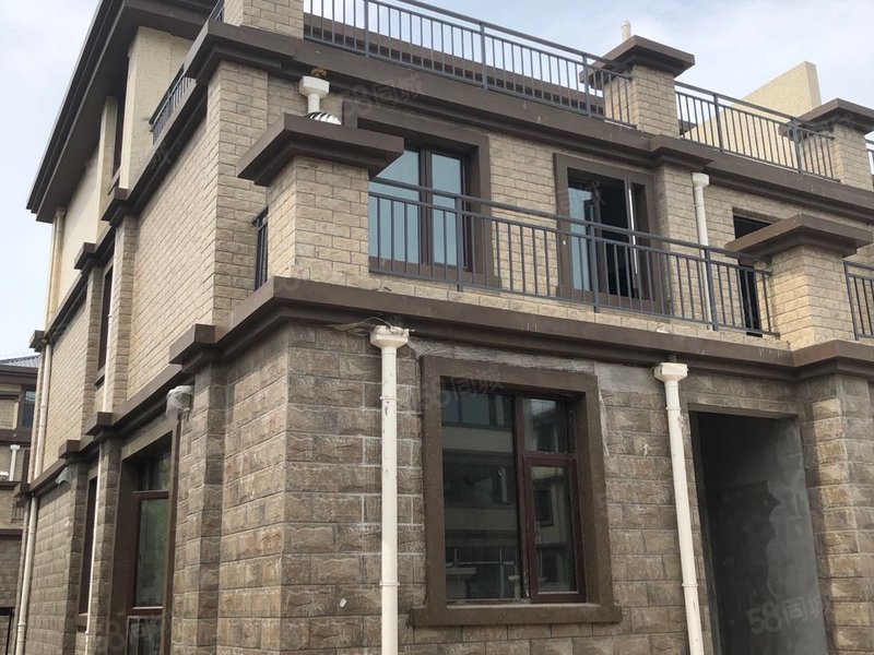 急售汇峰紫苑双拼别墅毛坯带三个花园急售价可谈