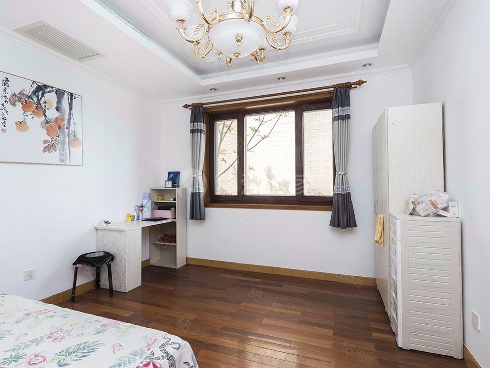 八大處山莊7室2廳4衛(wèi)318.3㎡東西3000萬