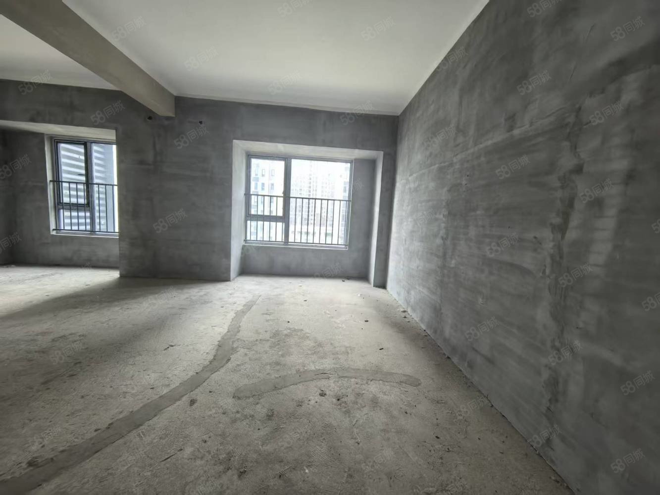 桃李江山3室2厅2卫131㎡南北89万