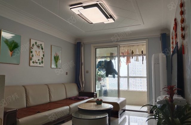 急售，精装修，带车位储藏室，中间楼层，阿卡六期