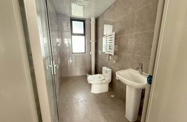 实验城市玖玺新房未住带储藏室车位