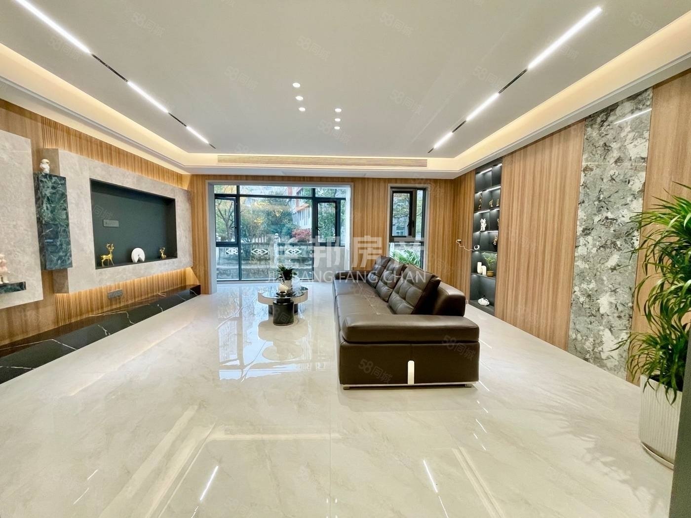 电信佳苑3室2厅2卫126㎡南北83.8万