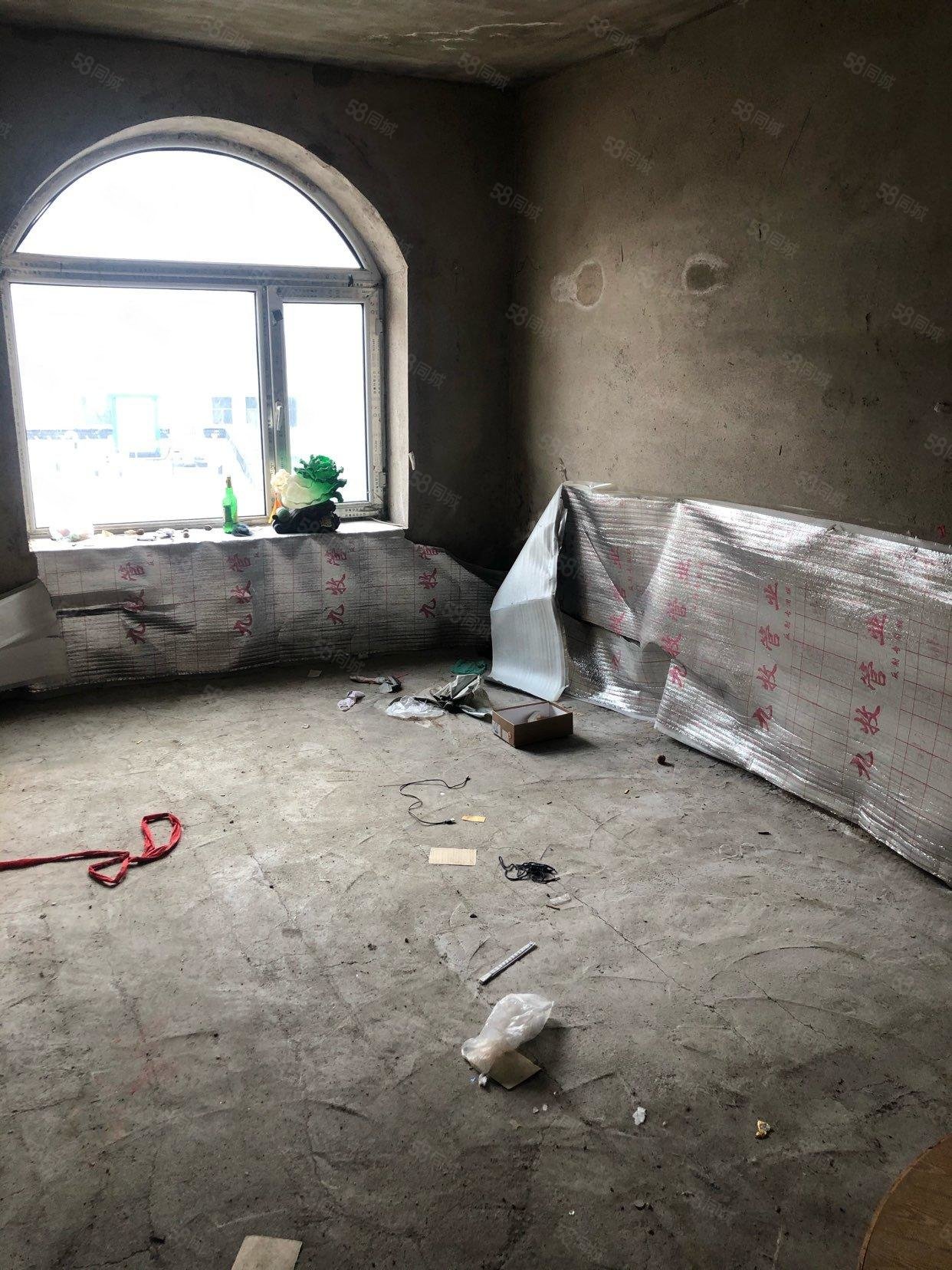 检察新村3室2厅2卫125㎡南31.5万