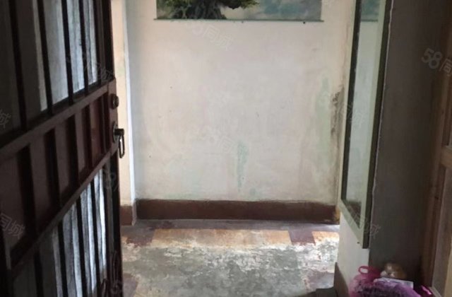 劳英路小区2室0厅58㎡26.6万二手房图片