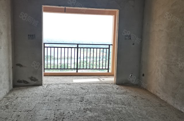 观澜府4室2厅130㎡50万二手房图片