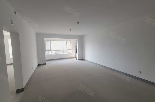 新出！昌润莲城 小高层 四叶草户型 新房未住 急售可议价