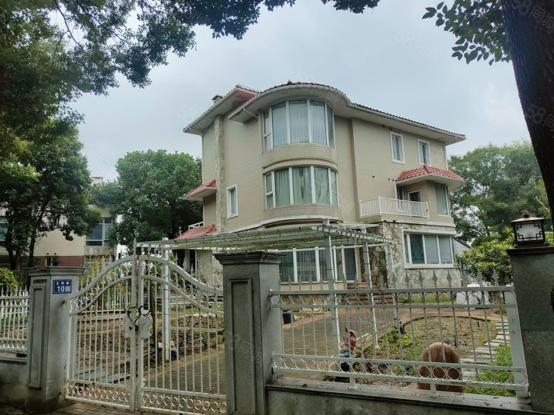 太阳岛高尔夫别墅超低密度独栋别墅小区新商品房