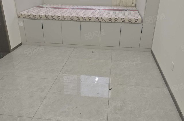 急售有钥匙，时代美境公寓一室一厅一卫，新房未住可办公可居住，