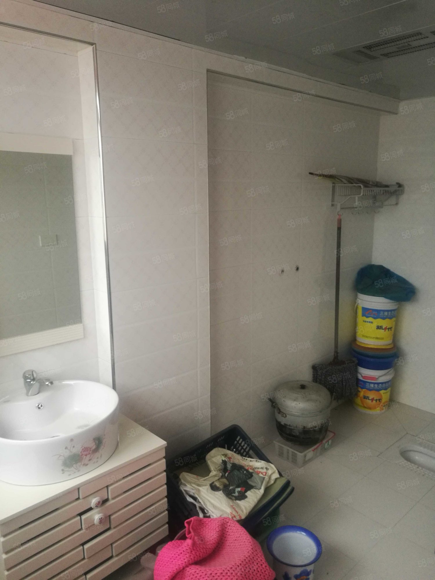 黄家湾路199号小区4室2厅3卫159.66㎡南30万