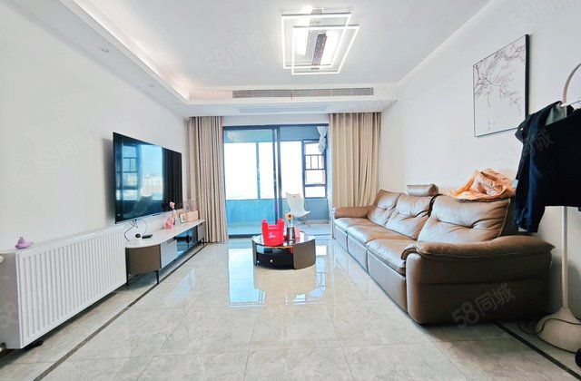 旭辉都会山3室2厅130.02㎡179万二手房图片