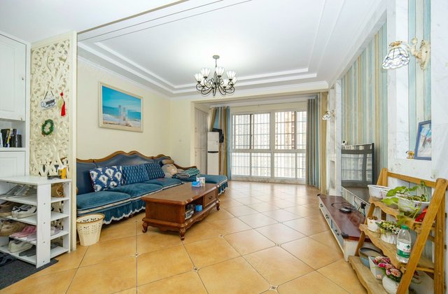 楚天世纪城(东苑)4室2厅124.68㎡69.8万二手房图片