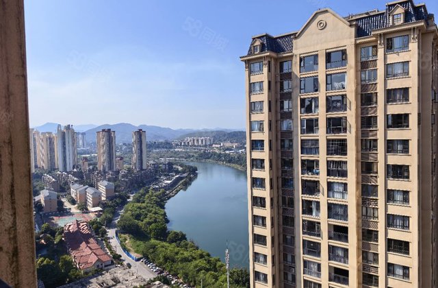 路桥锦绣广场4室2厅143㎡82万二手房图片