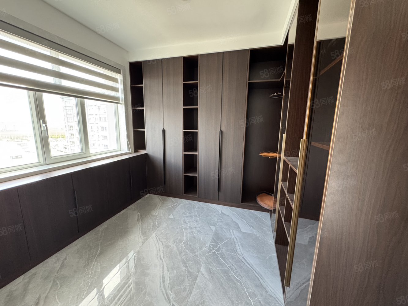 海龙新城3室2厅1卫120㎡南北76万