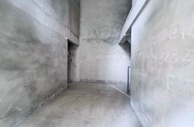 协信春山台1室2厅133.54㎡180万二手房图片