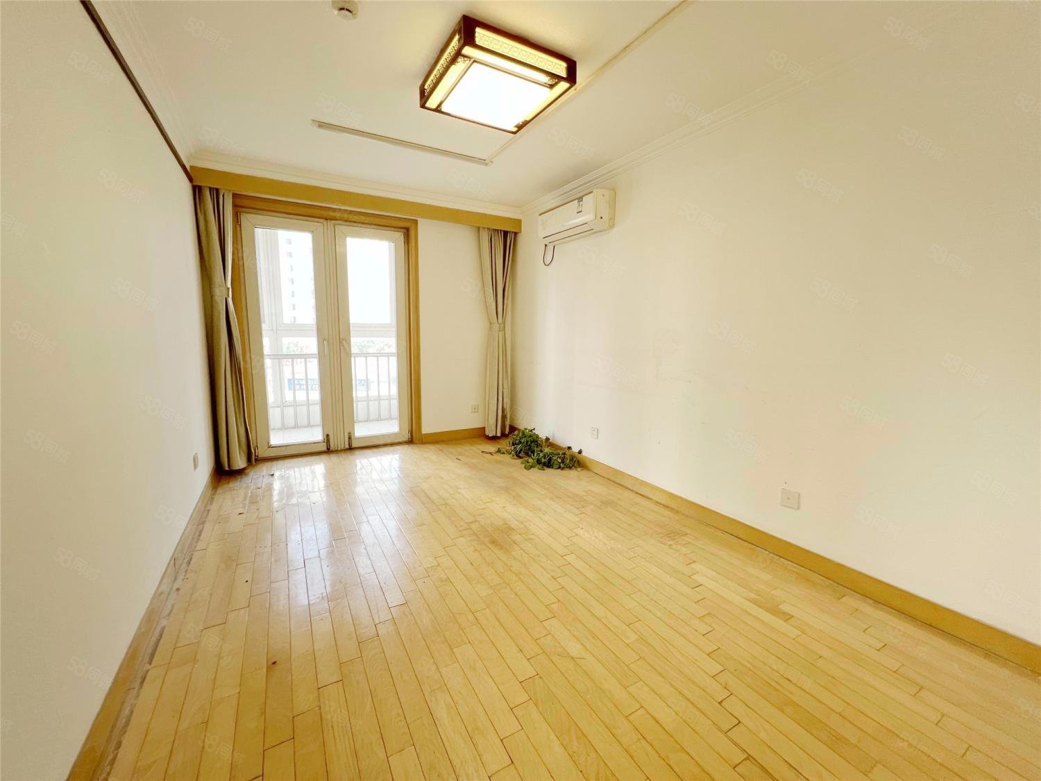 匯欣公寓2室2廳2衛(wèi)173.5㎡東南790萬