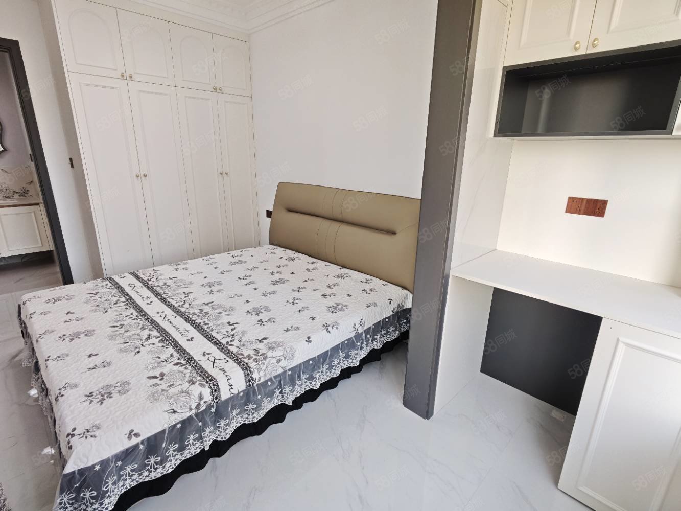 胜利嘉园3室2厅2卫124㎡南北85.8万