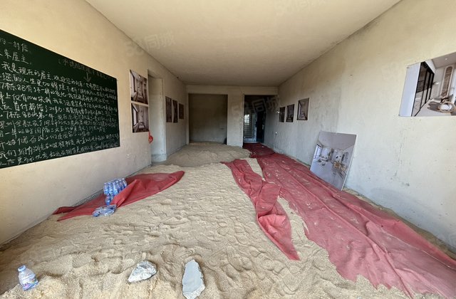 永盛湖光山色4室2厅135.99㎡98万二手房图片