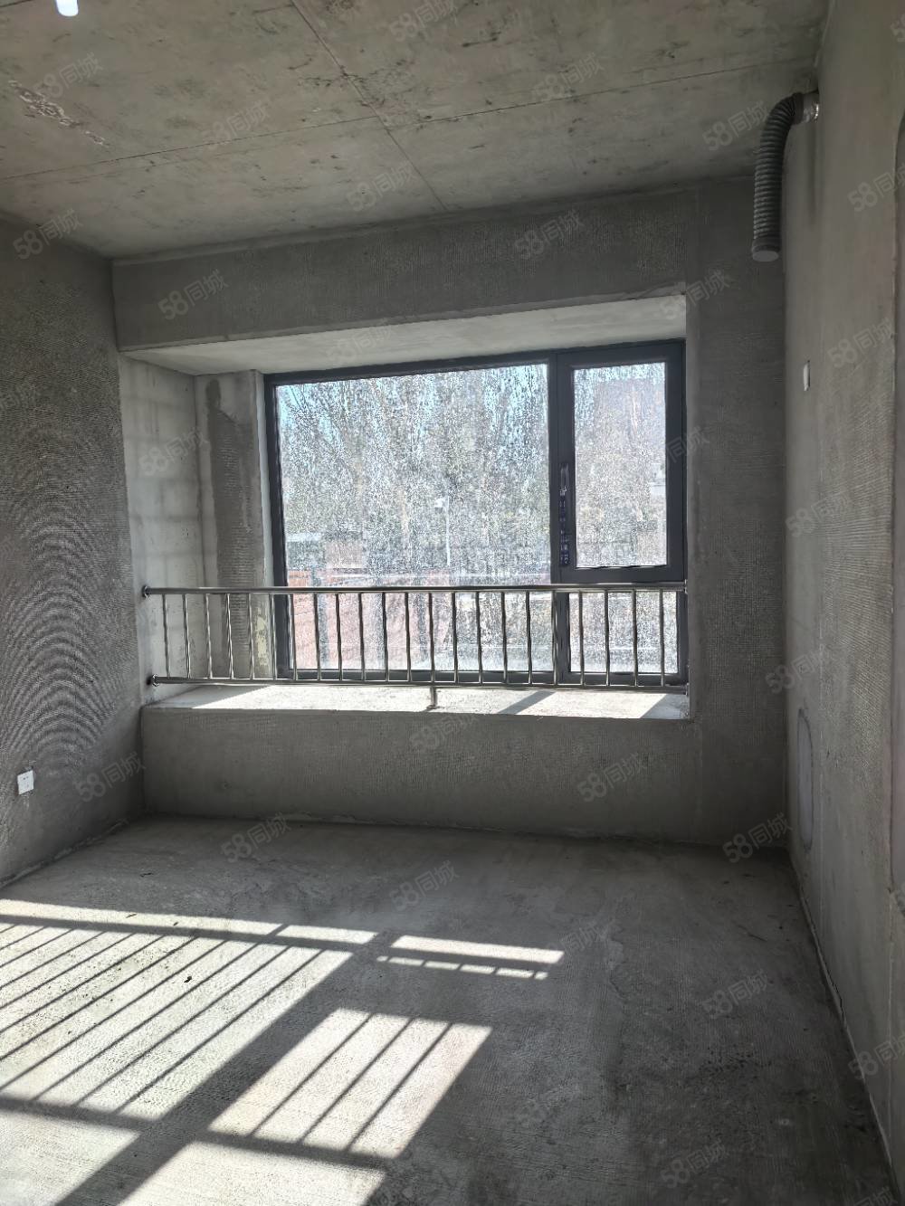 华韵锦园3室2厅2卫140㎡南北98万