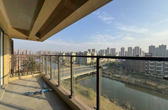 天嘉湾花苑3室2厅107㎡57.1万二手房图片