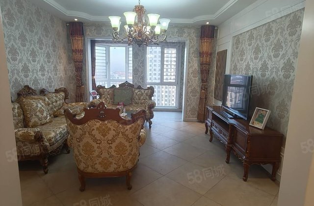 凡尔赛颐阁(凡尔赛观邸)3室2厅124㎡88万二手房图片