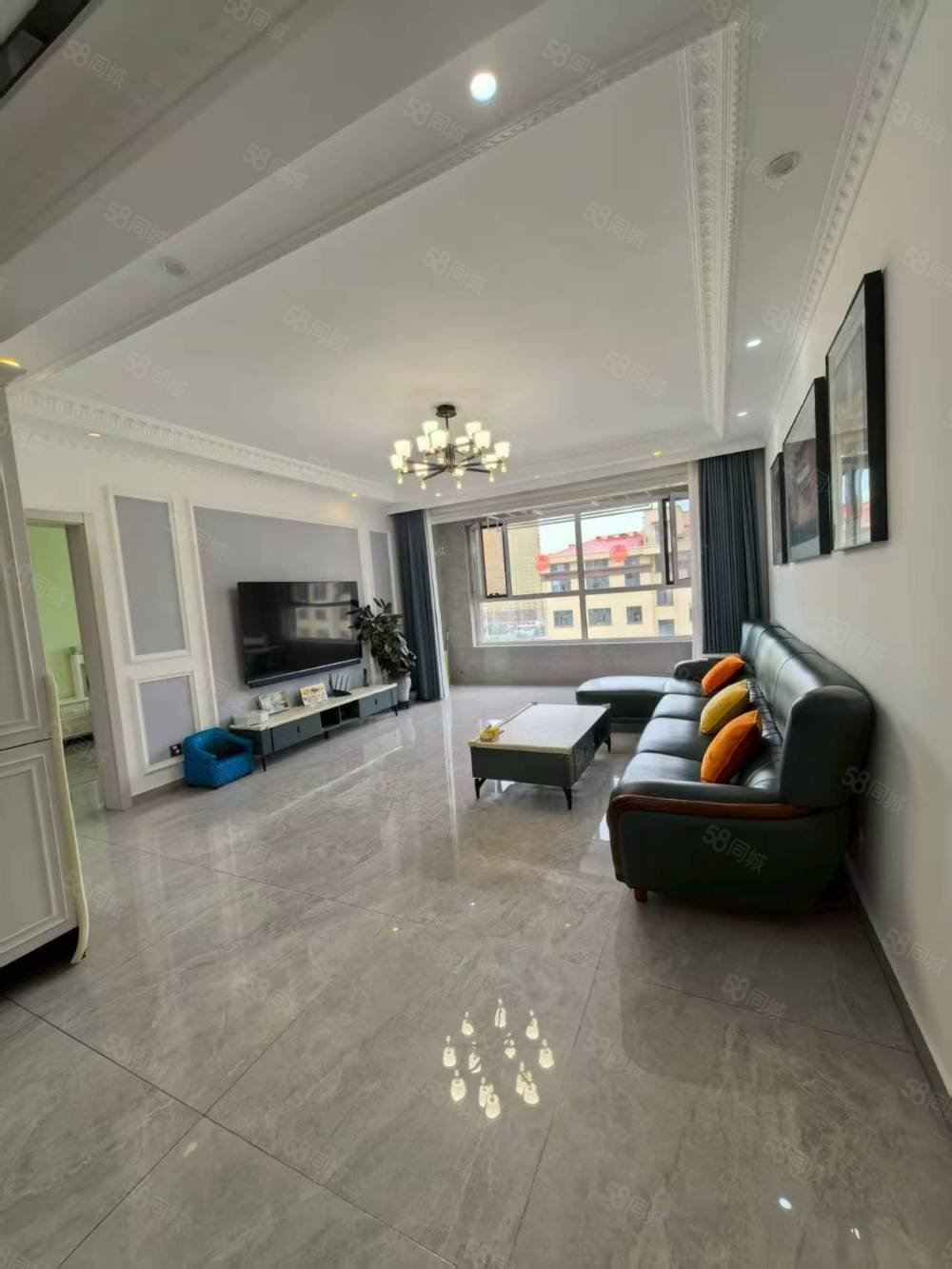 康裕新苑3室2厅2卫160㎡南北125万